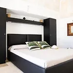 Lamia Petricore Ostuni