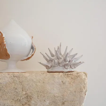 Lamia Petricore 오스투니